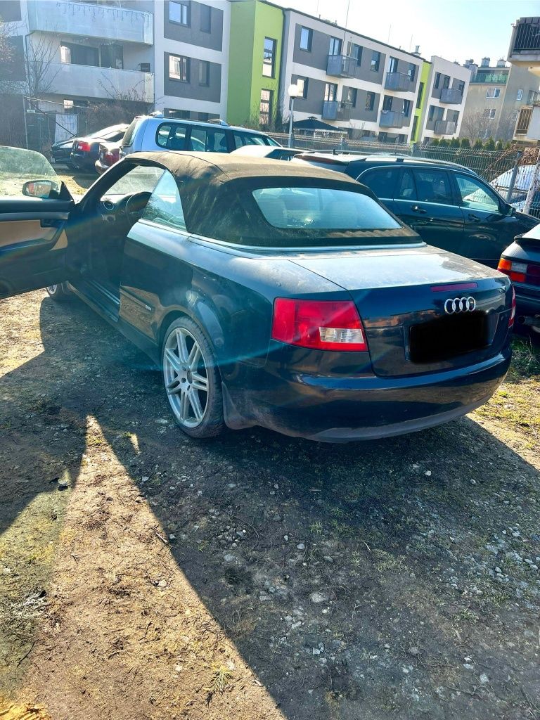 Audi A4 B6 Cabrio części LZ9W maska