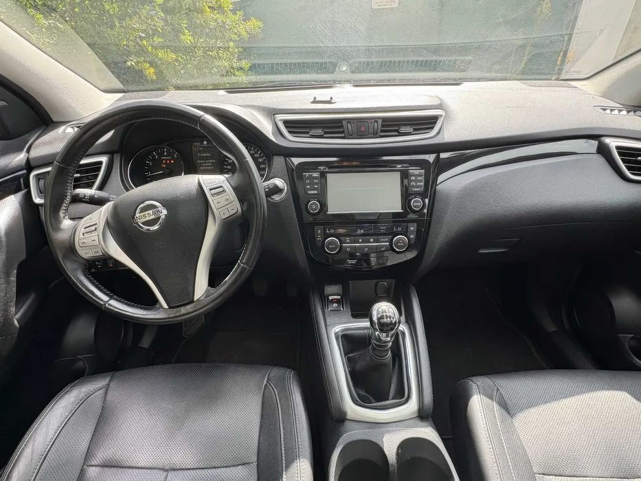 Nissan Qashqai      2015