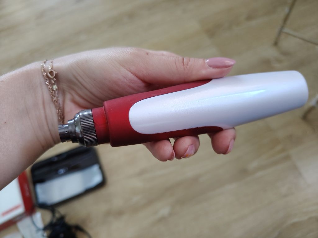 Dermapen mikrodermabrazja igłowa