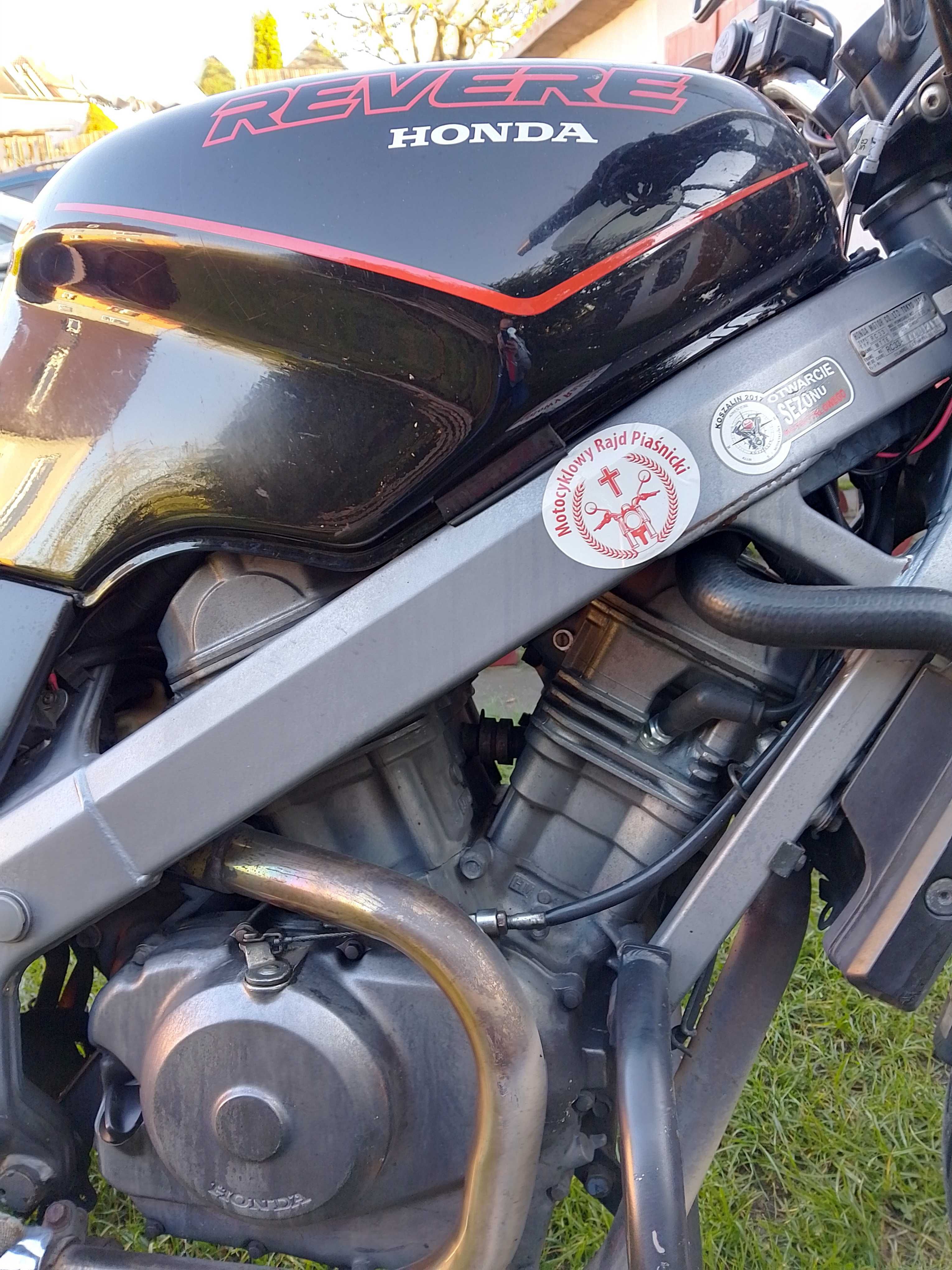 Honda ntv 650 revere kat. A2