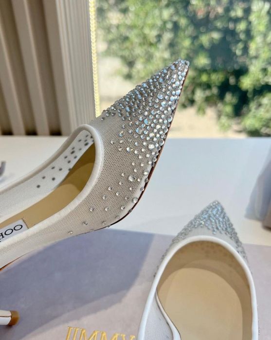 Piękne szpilki  jimmy choo białe na każdą okazję ślub