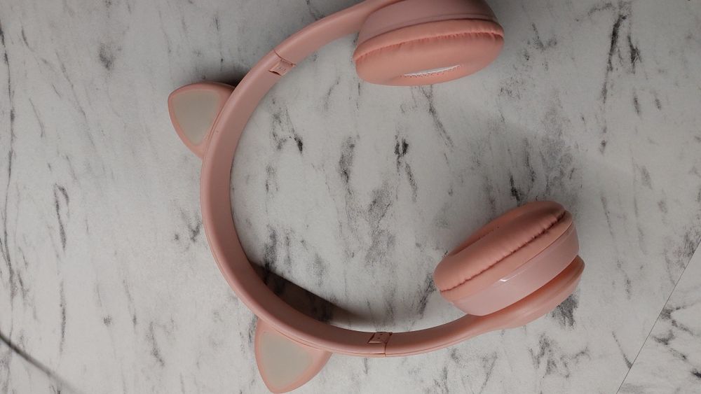 Słuchawki różowe świecące bluetooth nowe