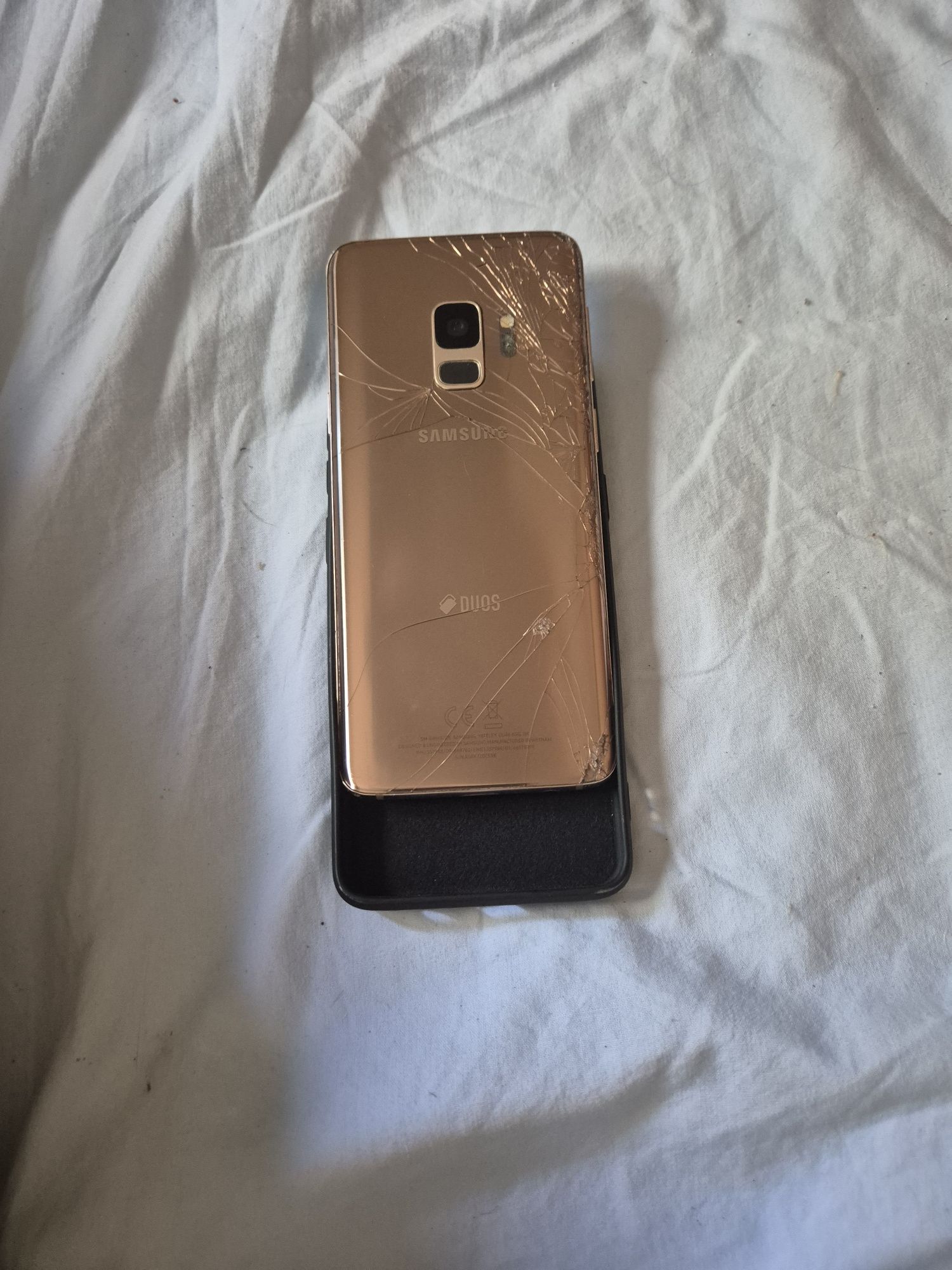 Tenho para venda este samsung s9