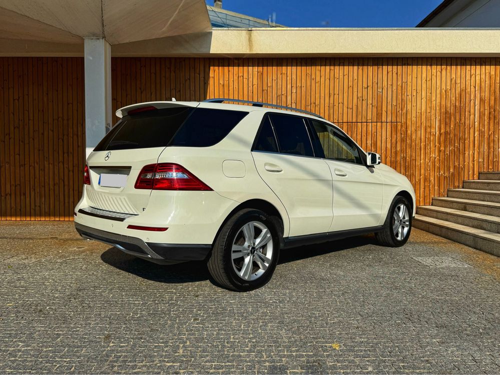 Mercedes-Benz ML 250 CDI BlueTEC - Desde 397€ Mês