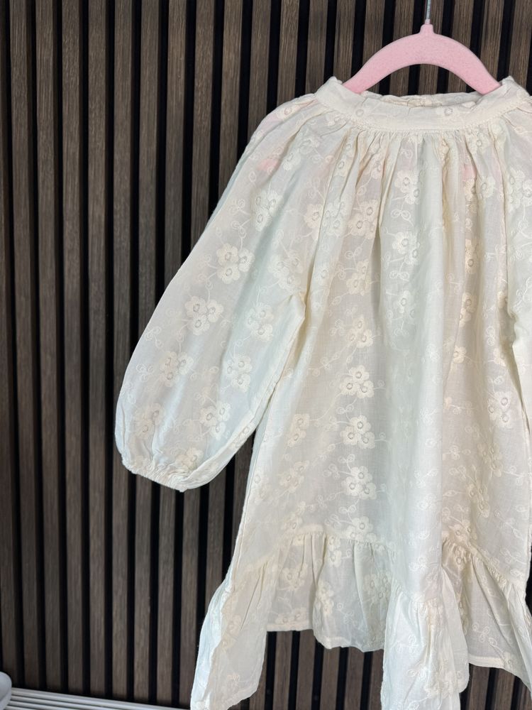 Nowa koronkowa sukienka handmade 104
