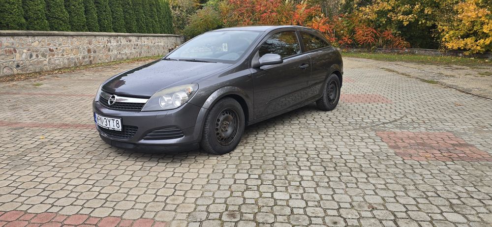Opel astra h gtc