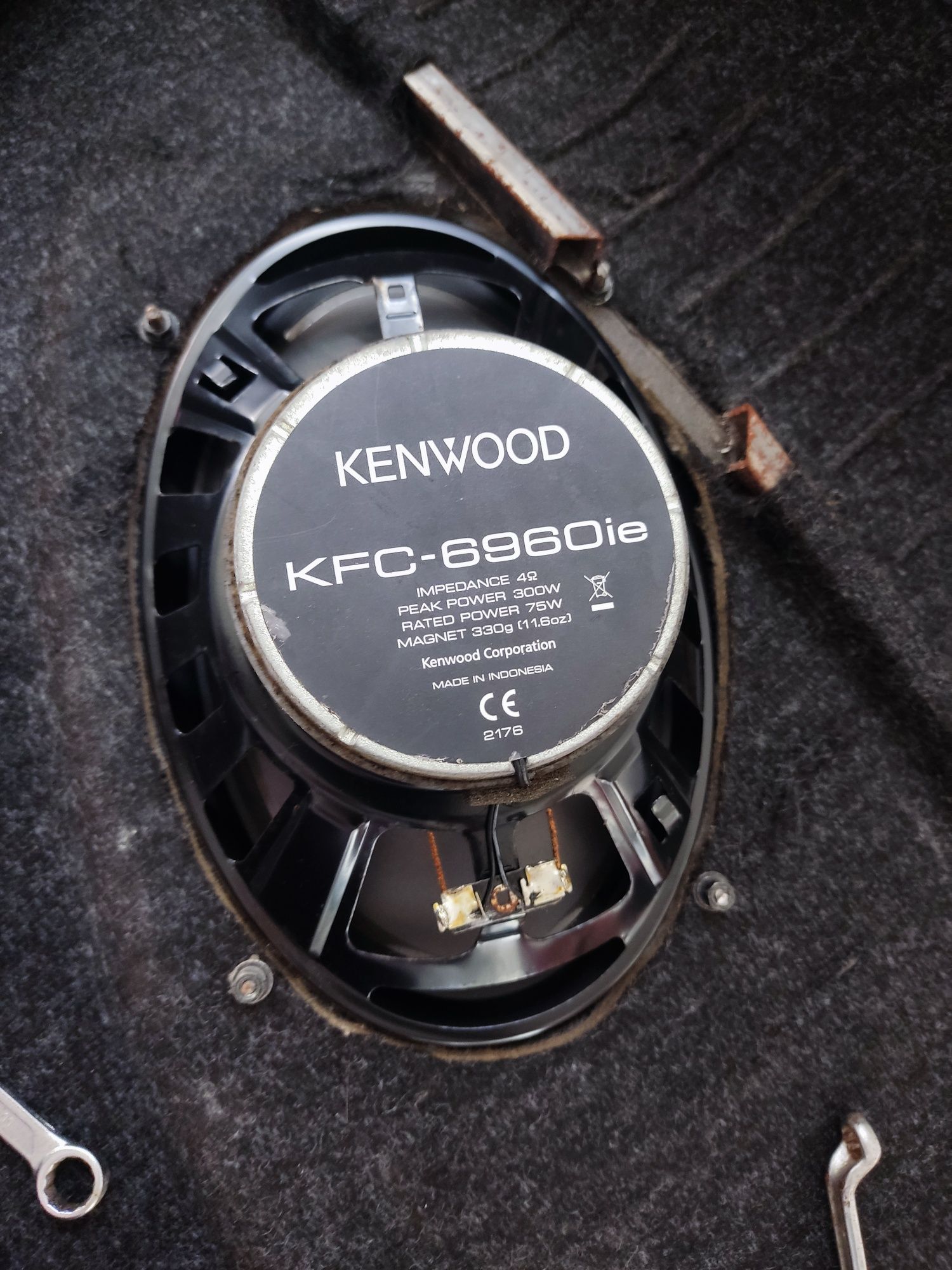 Coluna Kenwood KFC-6960ie