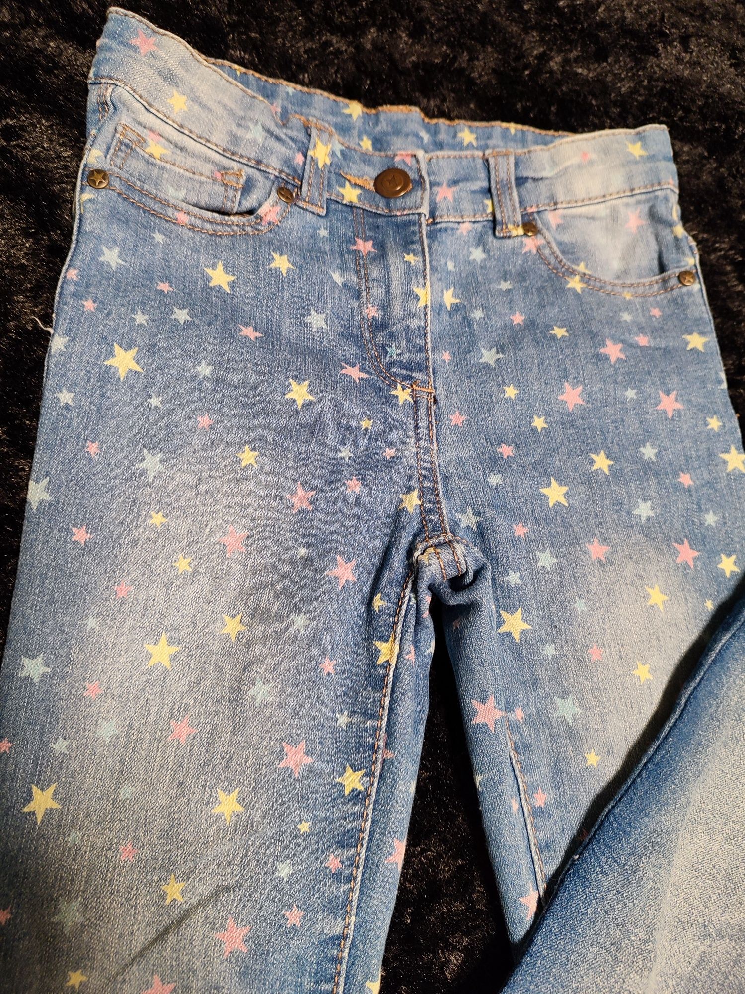 27. Śliczne spodnie jeans r.128 2szt cudo