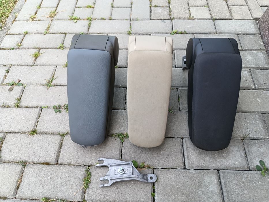 Podłokietnik czarny Twist Swing Soul Audi A4 B6 B7 Exeo org. Części