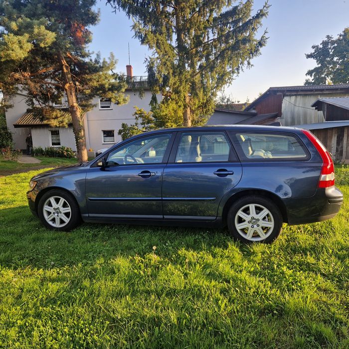 VOLVO V50 2.4+gaz