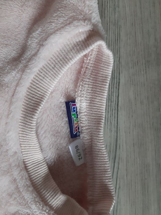 Piękna ciepła bluza