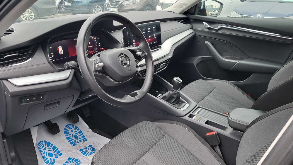 Авто Skoda Octavia A8 2021 1.4tsi Style