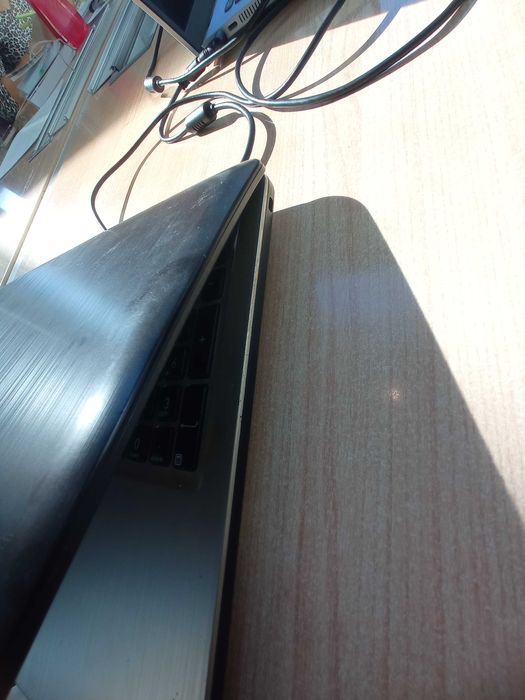 Computador ASUS gold Sonic master usado