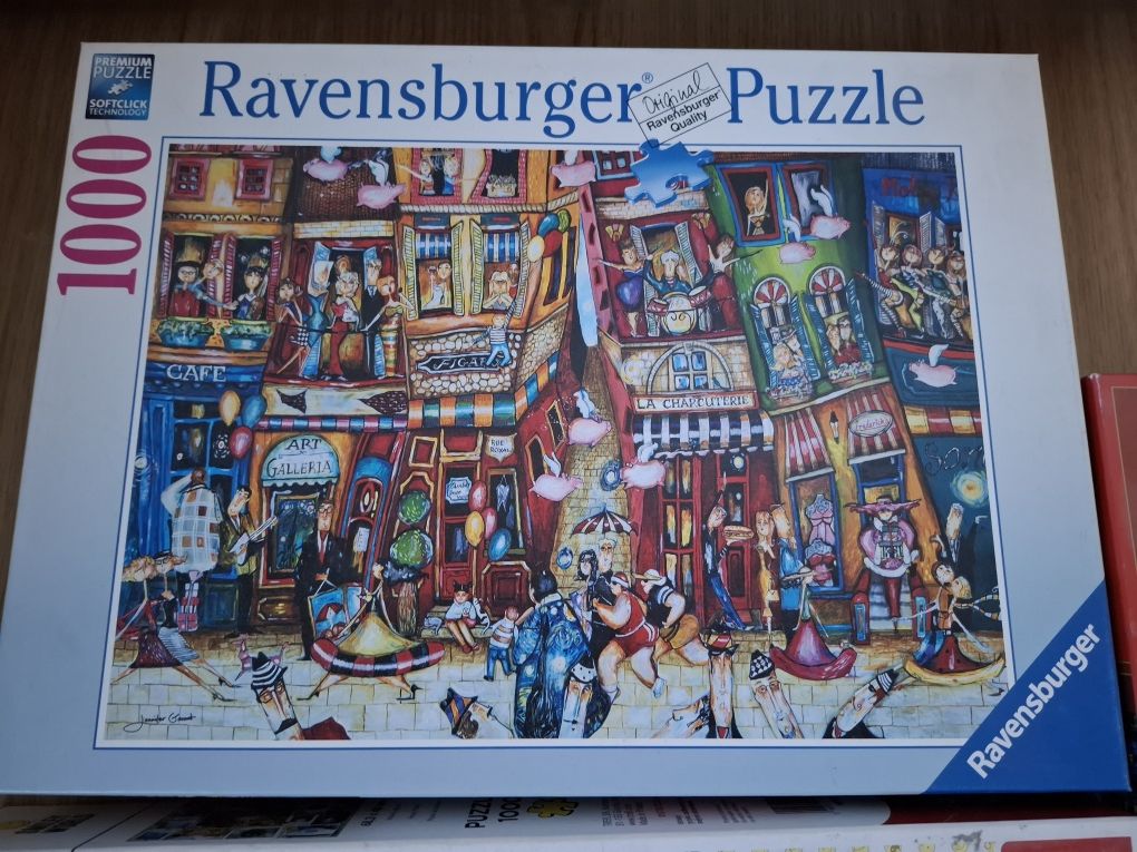 Puzzle 3 opakowania -ravensburger 1000el, castorlanf 3000 el, trefl 10