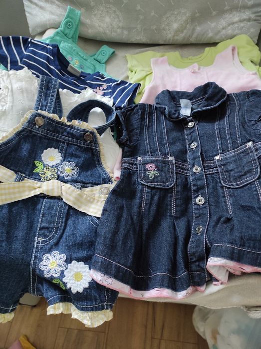 Paka ubrań dla dziewczynki rozmiar 68