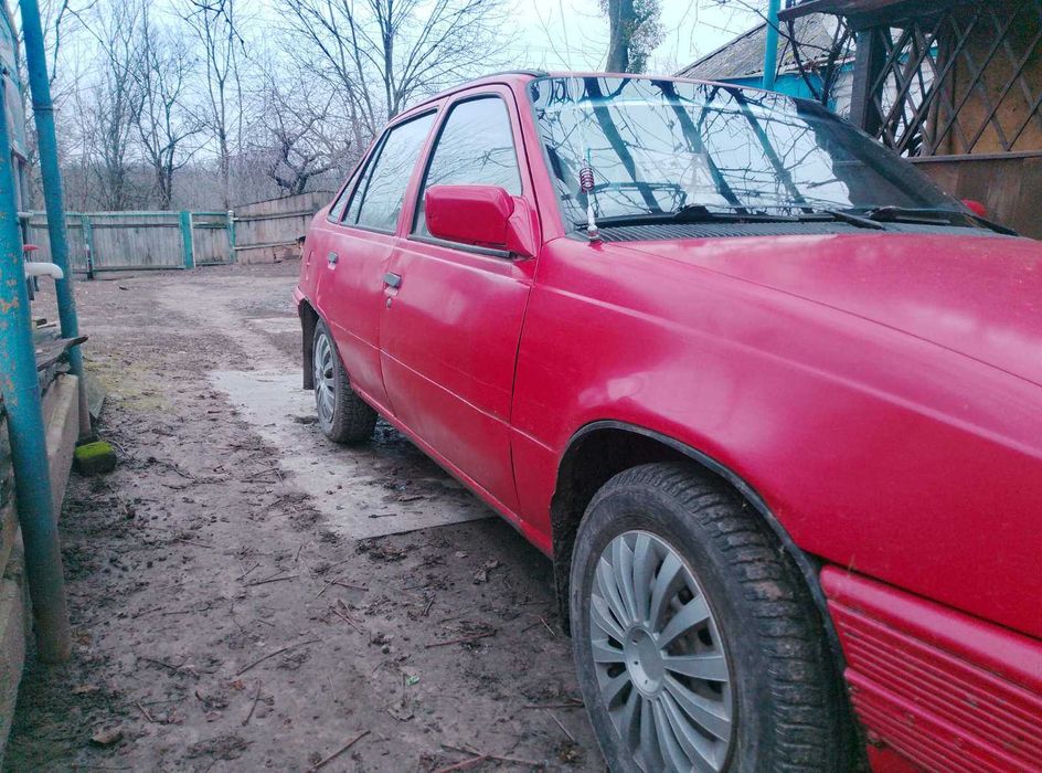 Продам машиину Опель кадет