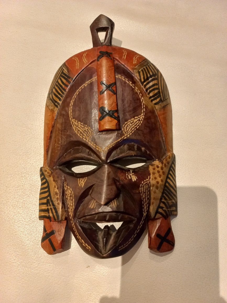 Piękna afrykańską drewniana maska 13x23cm