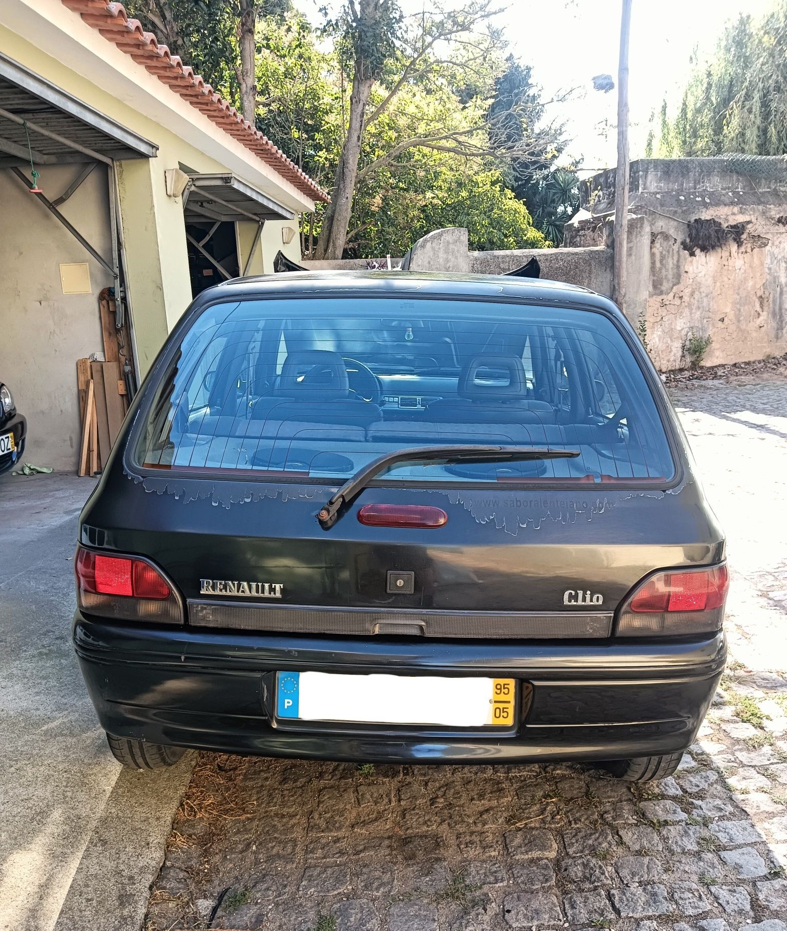 Renault Clio Fidji 1995 – Para reparar ou peças