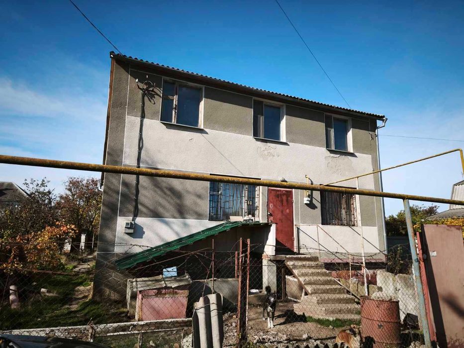 Продам  кирпичный дом.