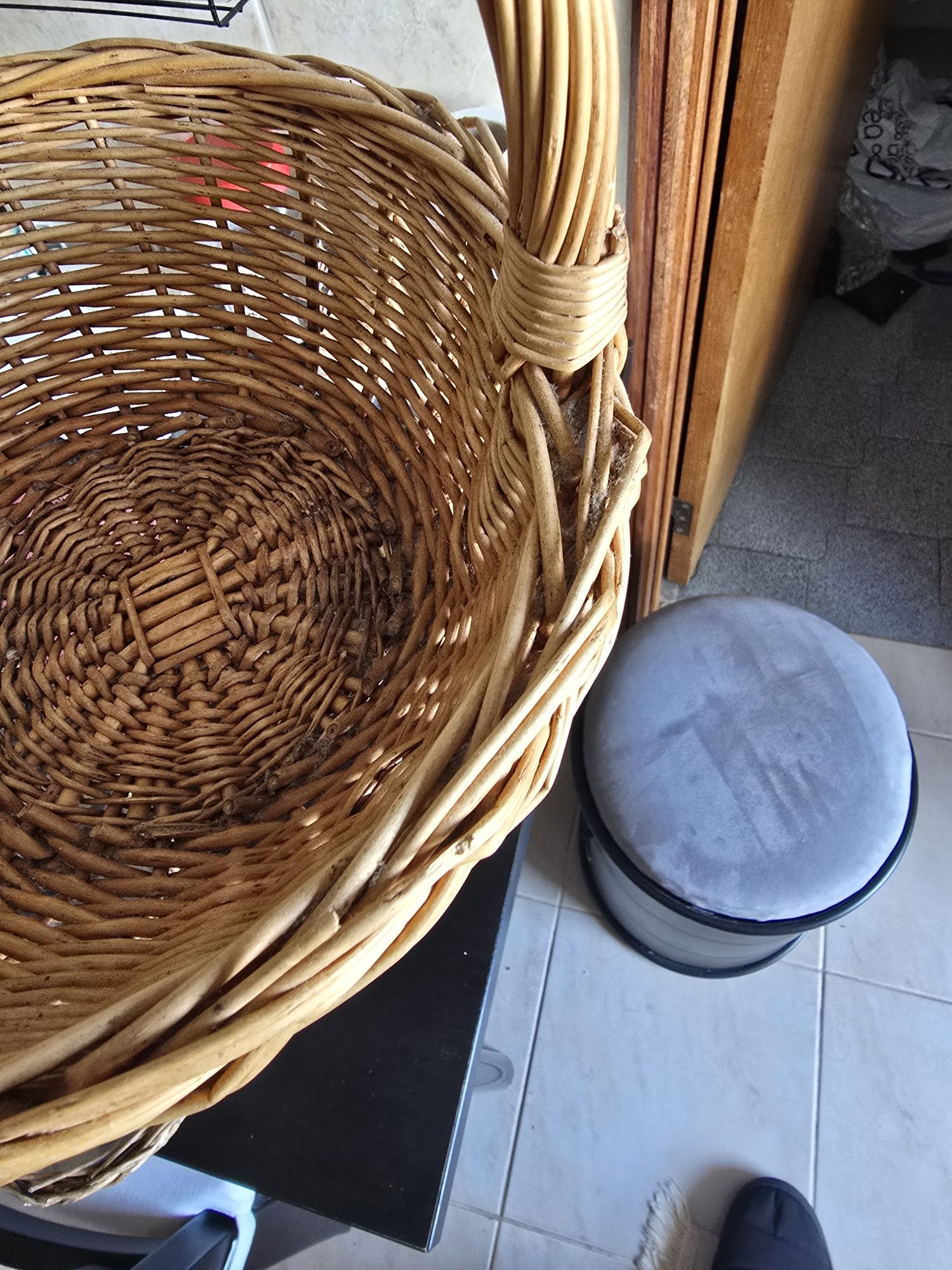 2 cestos de palha