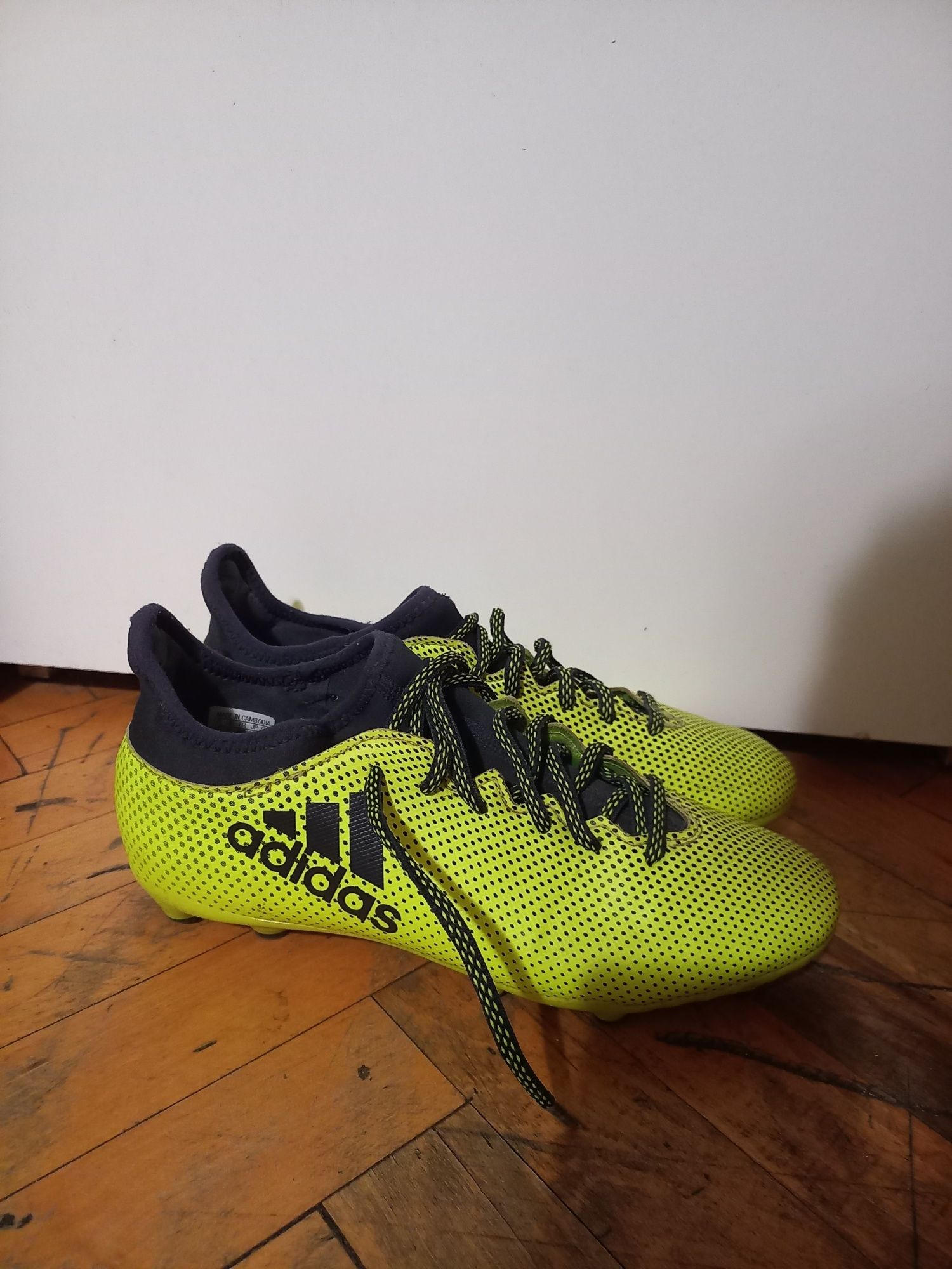 Футбольные бутсы adidas X 17.3 FG