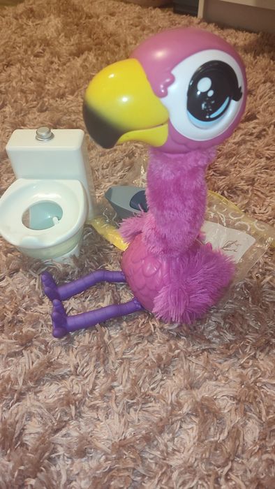 Flaming zabawka interaktywna little live pets toaleta robi kupe