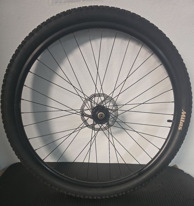 Vendo roda dianteira etrto 622X19C