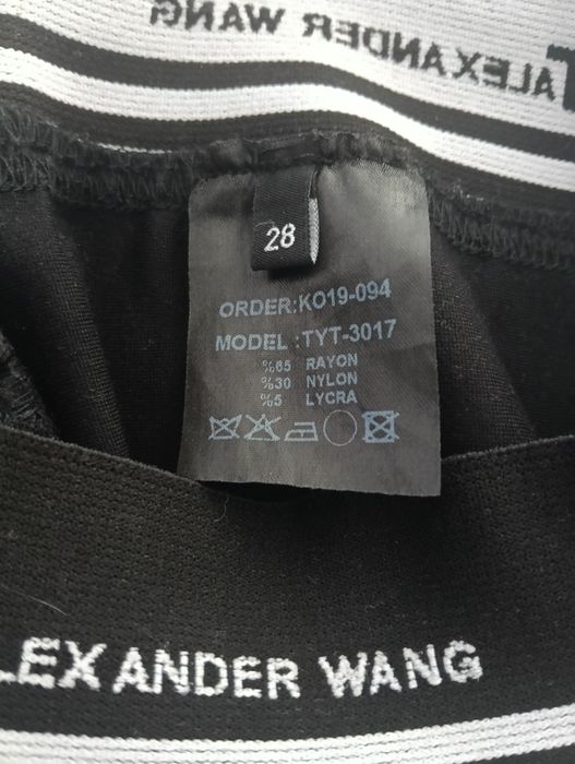 Czarne legginsy rozm.28