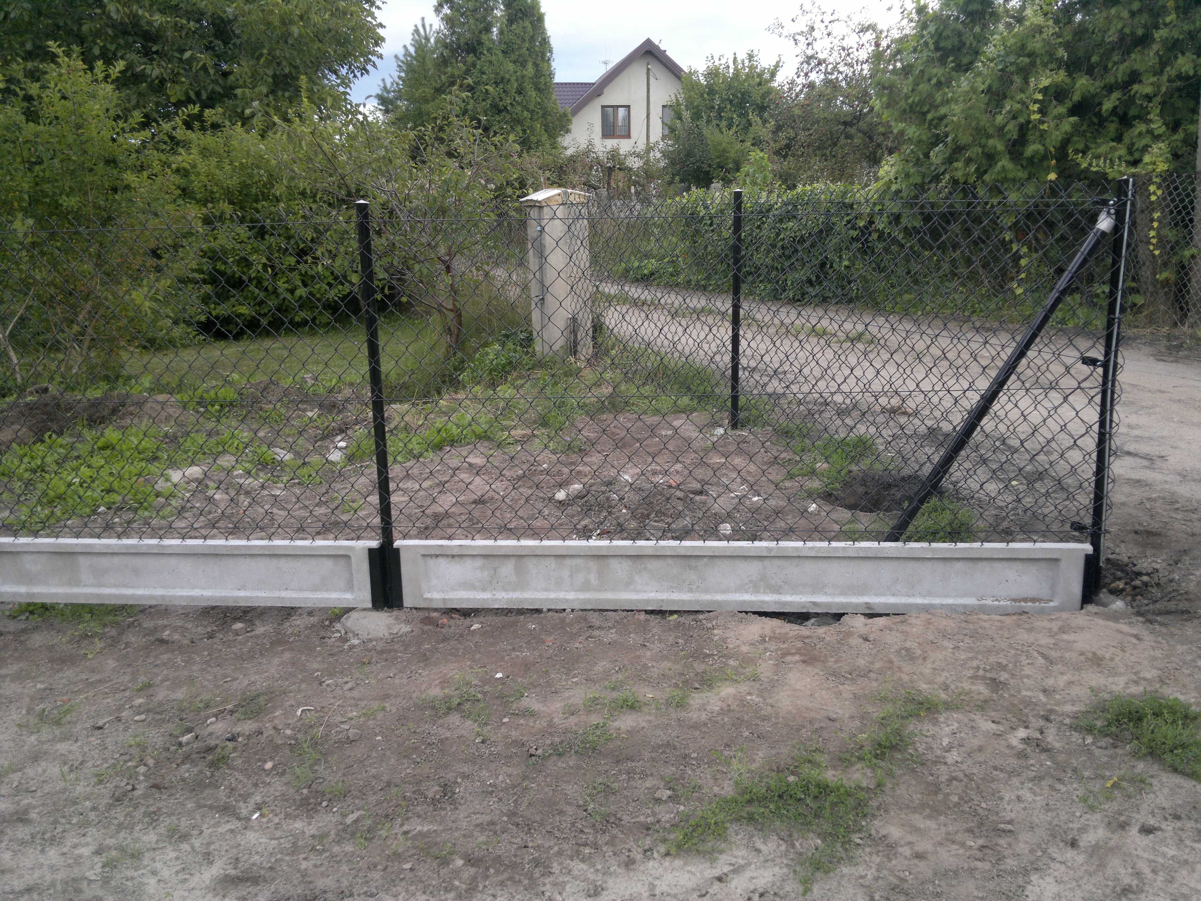 Siatka/Siatki/Panel/Panele/Słupki ogrodzeniowe drut fi2,5mm-oczko 65mm
