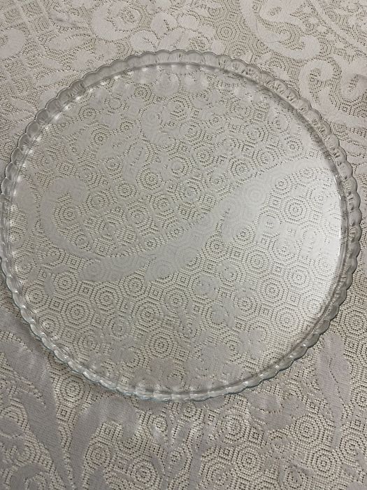 Prato de bolo em vidro