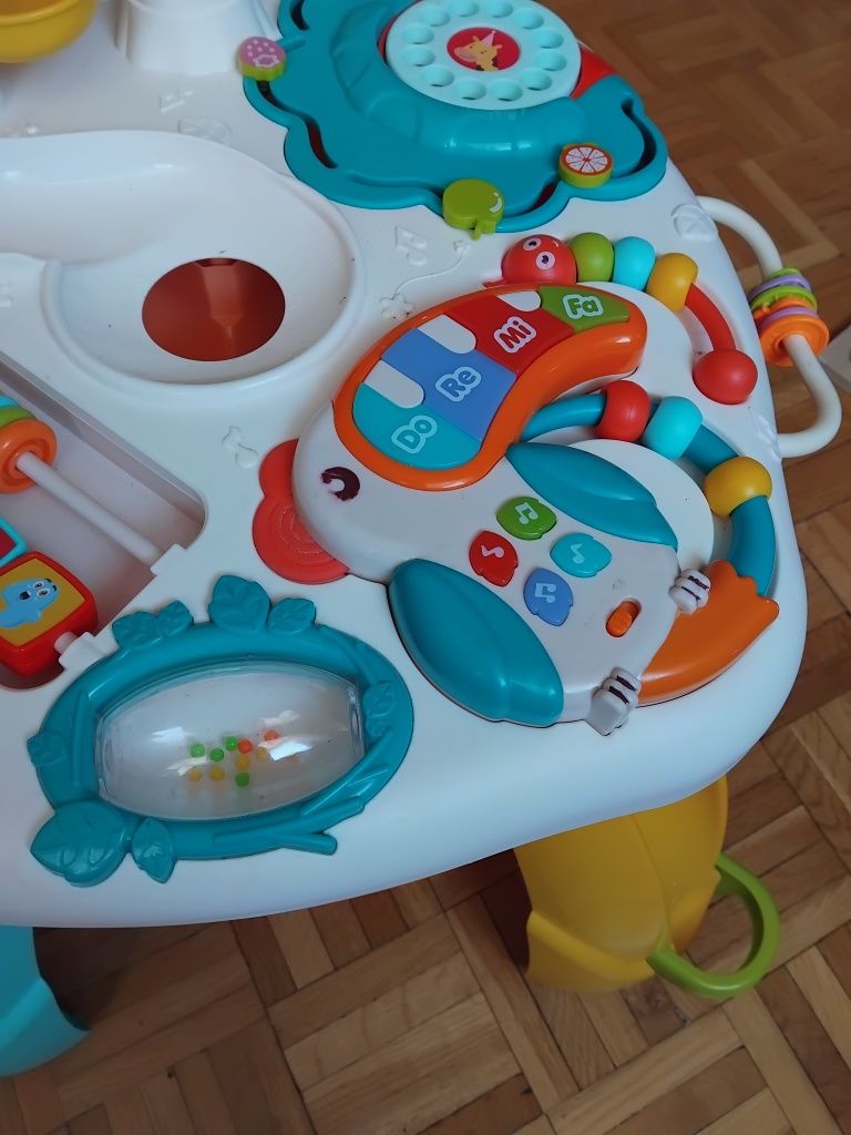 Stolik edukacyjny interaktywny