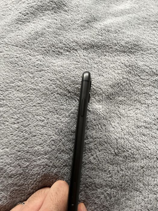 iPhone 11 64GB – bardzo dobry stan!