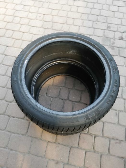 Opony zimowe 2 szt. para 235 40 r 18 Nexen