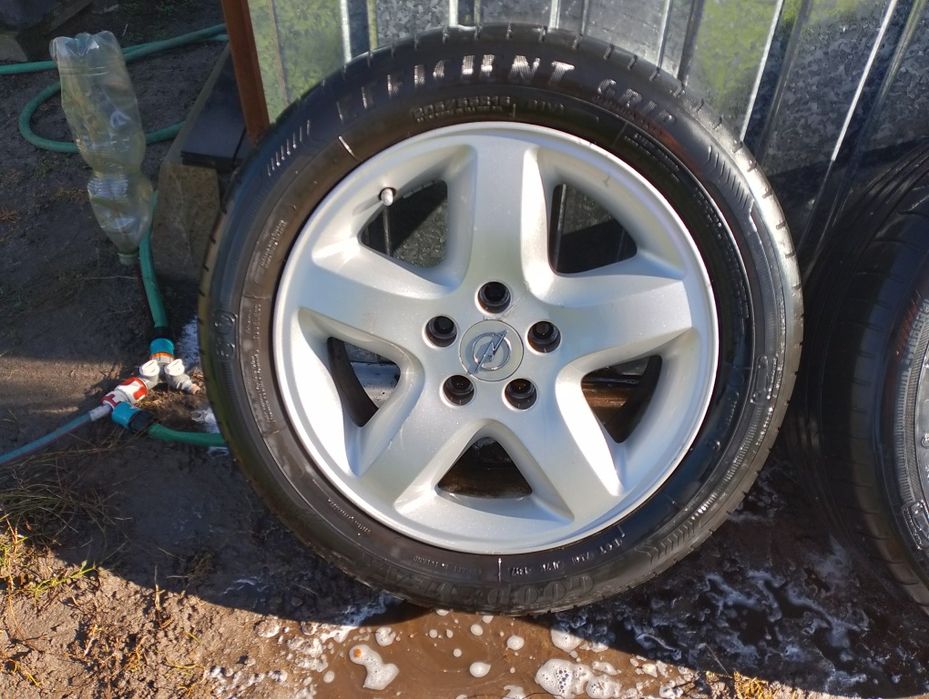 Felgi aluminiowe Opel 5x110 16 opony Goodyear letnie 205/55