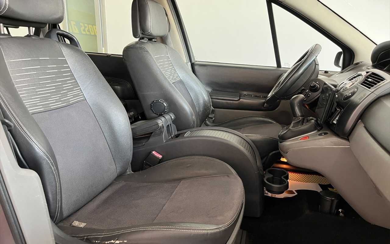 Renault Megane Scenic 2005