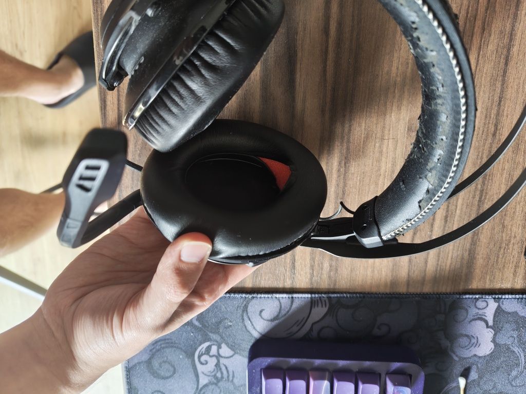 Hyperx cloud revolver