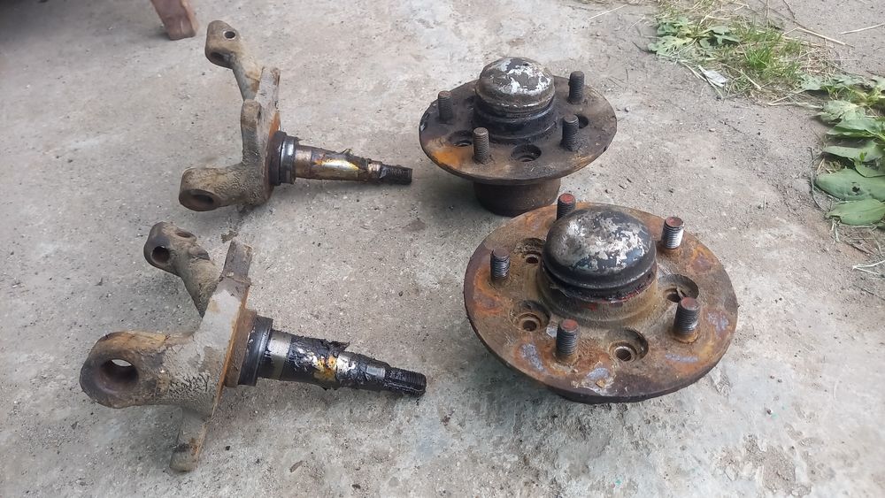 Ступиці до  москвича прицепа рессоры