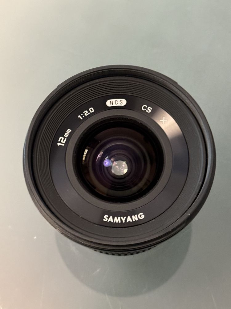 Objectiva Samyang 12mm f2 fuji X