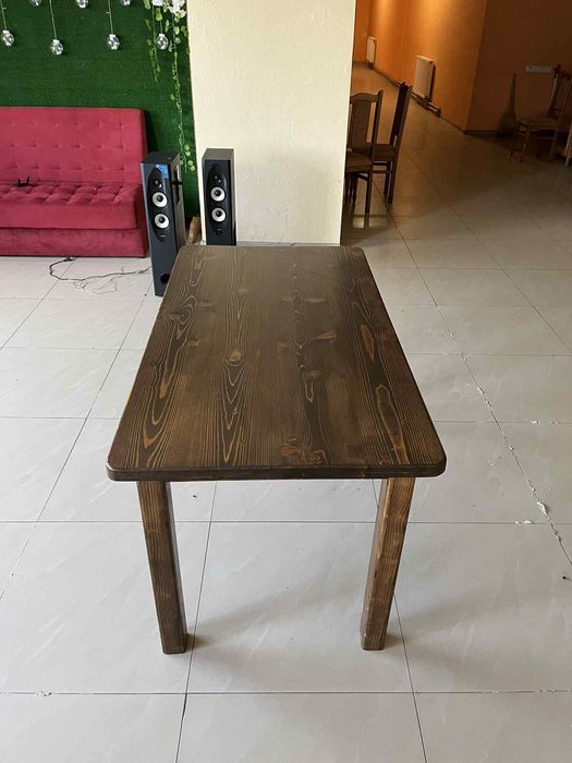 Стіл на кухню новий