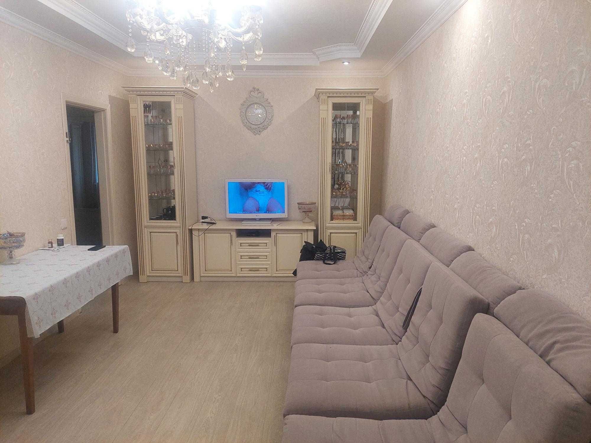 Продаж 2-кімнатна квартира з ремонтом район-Алмазний