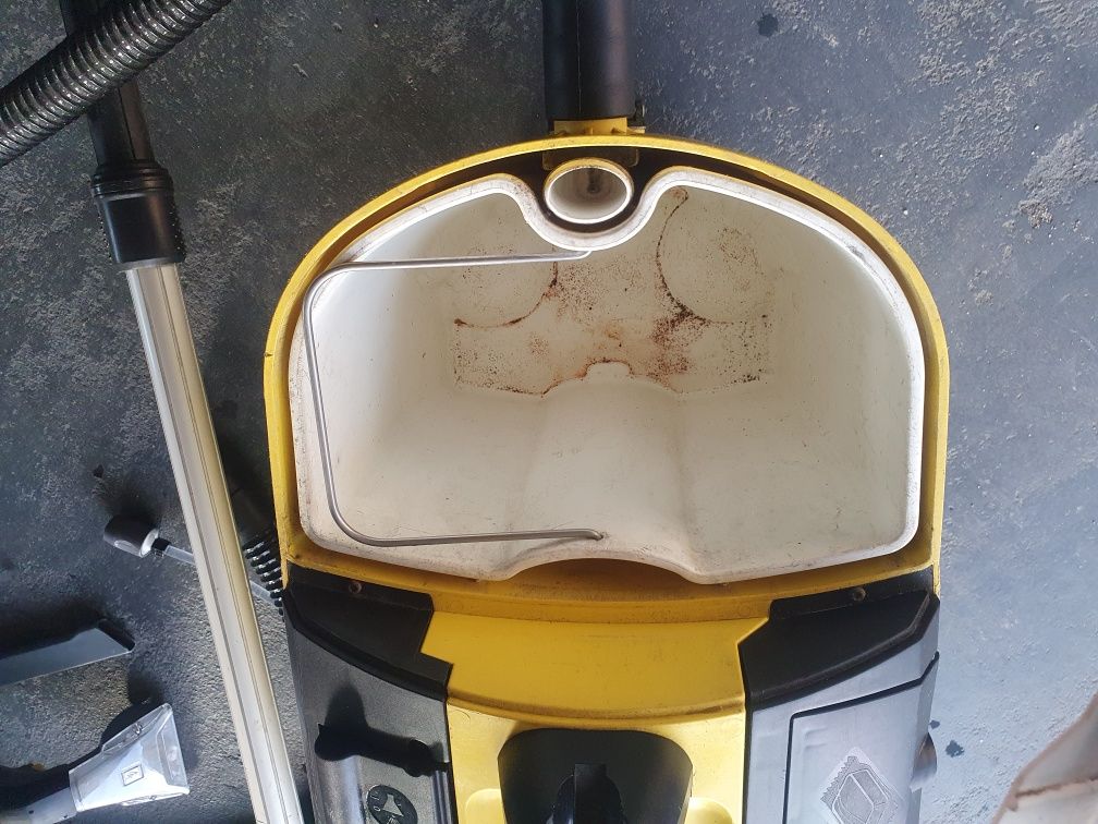 Karcher puzzi 200 odkurzacz piorący zestaw