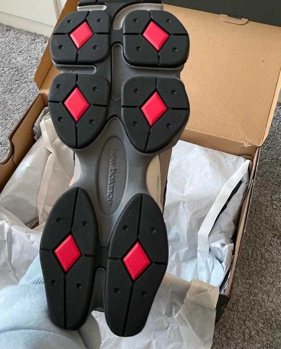 Buty meskie Mokasyny New_Balance_9060_Black_Castlerock_Grey R.39.5