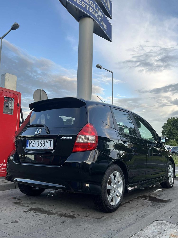 Honda Jazz 1,4 2005-silnik do remontu