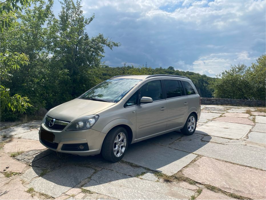 Пропоную Zafira 1.9 tdi