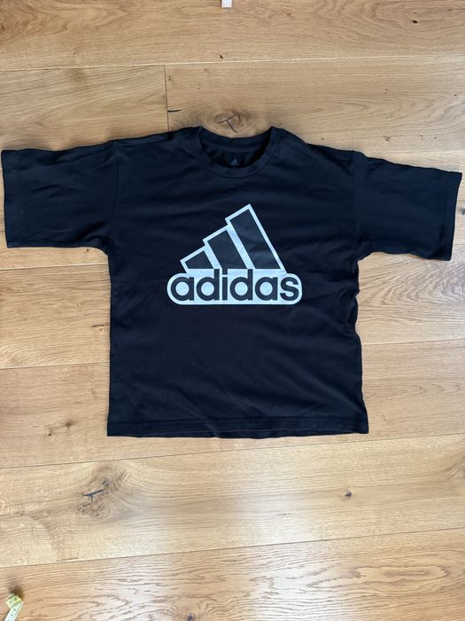 Czarna koszulka Adidas rozmiar S