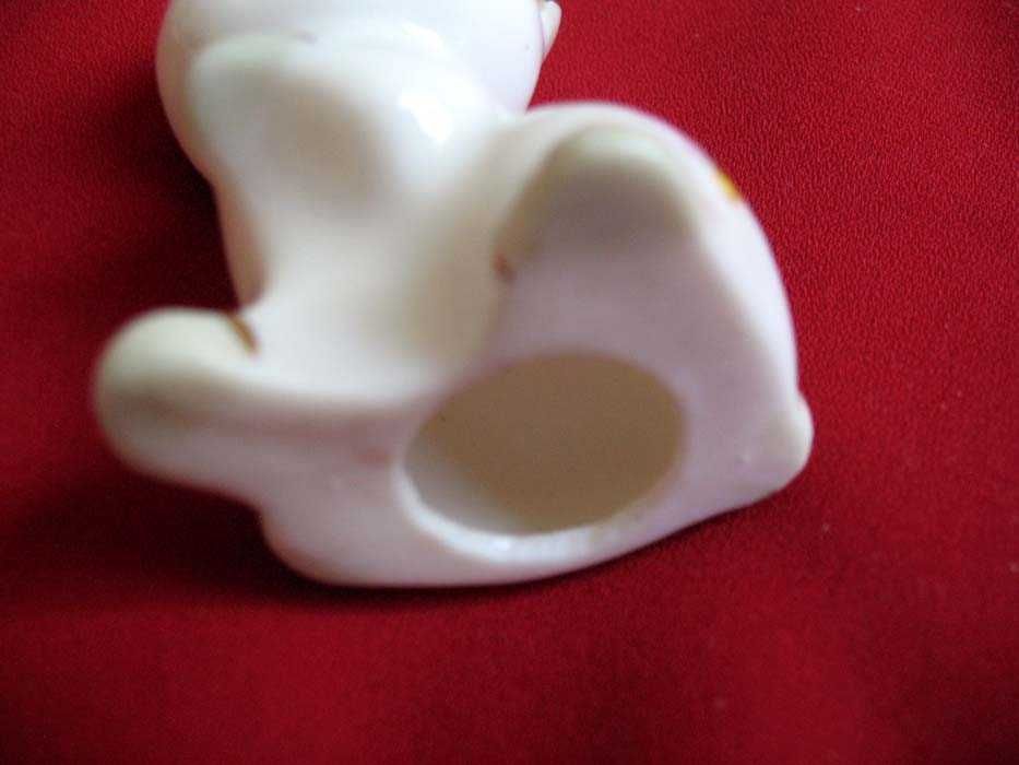 Kot - biały - powabna kicia - figurka porcelana - 6 x 5 x 4 cm