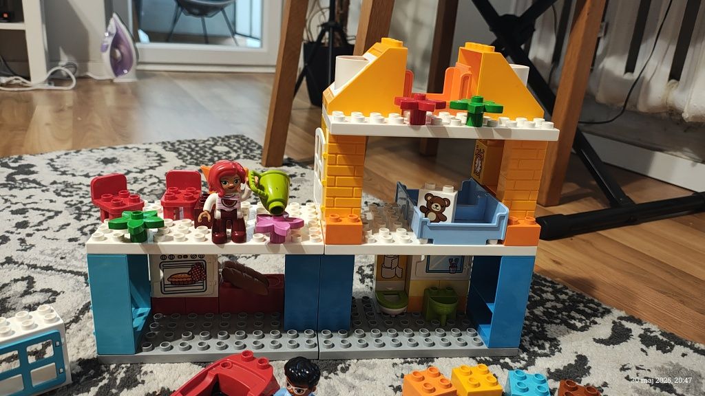 LEGO Duplo Kilka zestawów 2 kg klocków