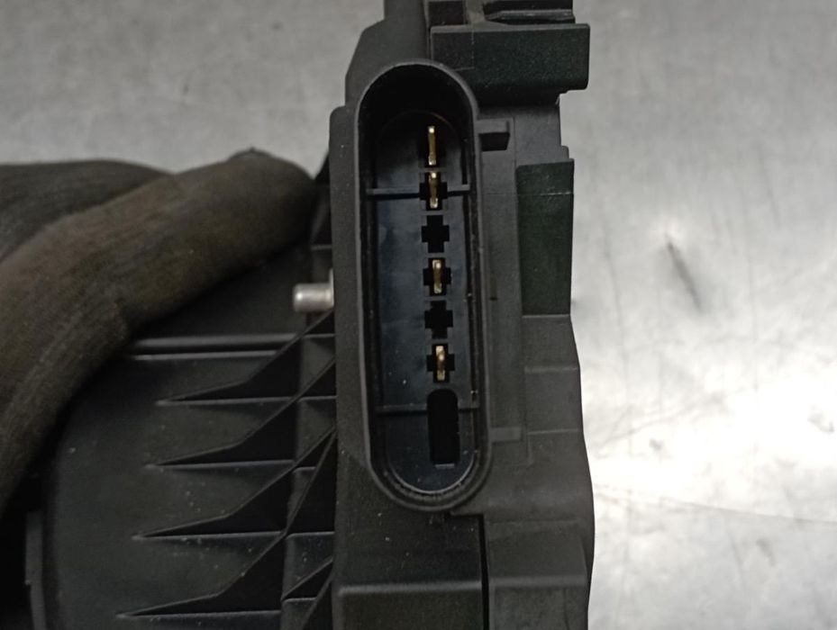 Fechadura / fecho porta trás direito FORD Transit Connect II (V408)