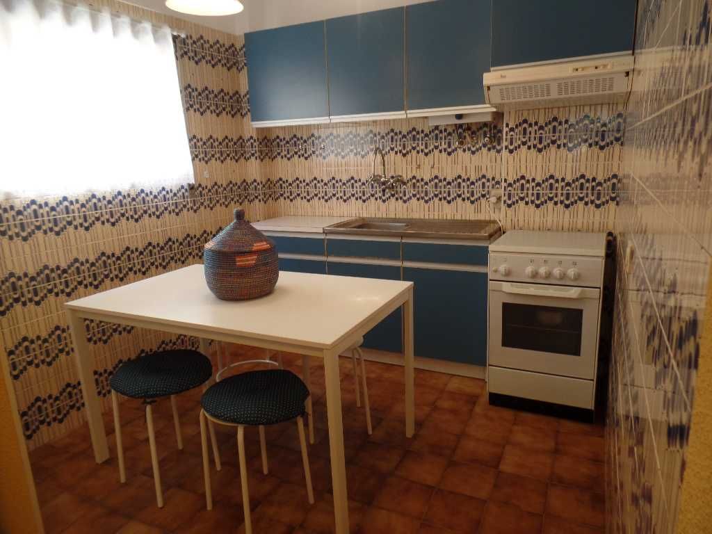 Apartamento T1 - 120m da praia WI-FI