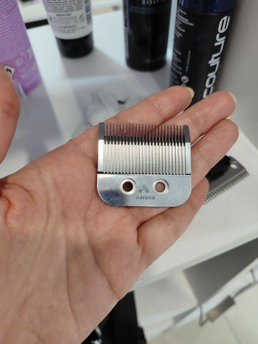 Продам ножі на машинку для стрижки Andis master cordless